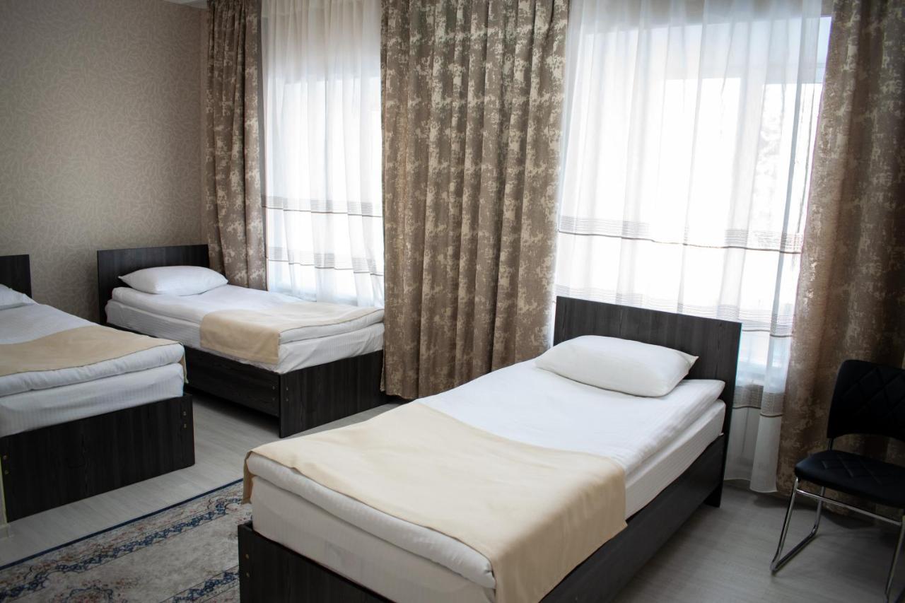 Mixx Hotel Karakol Extérieur photo