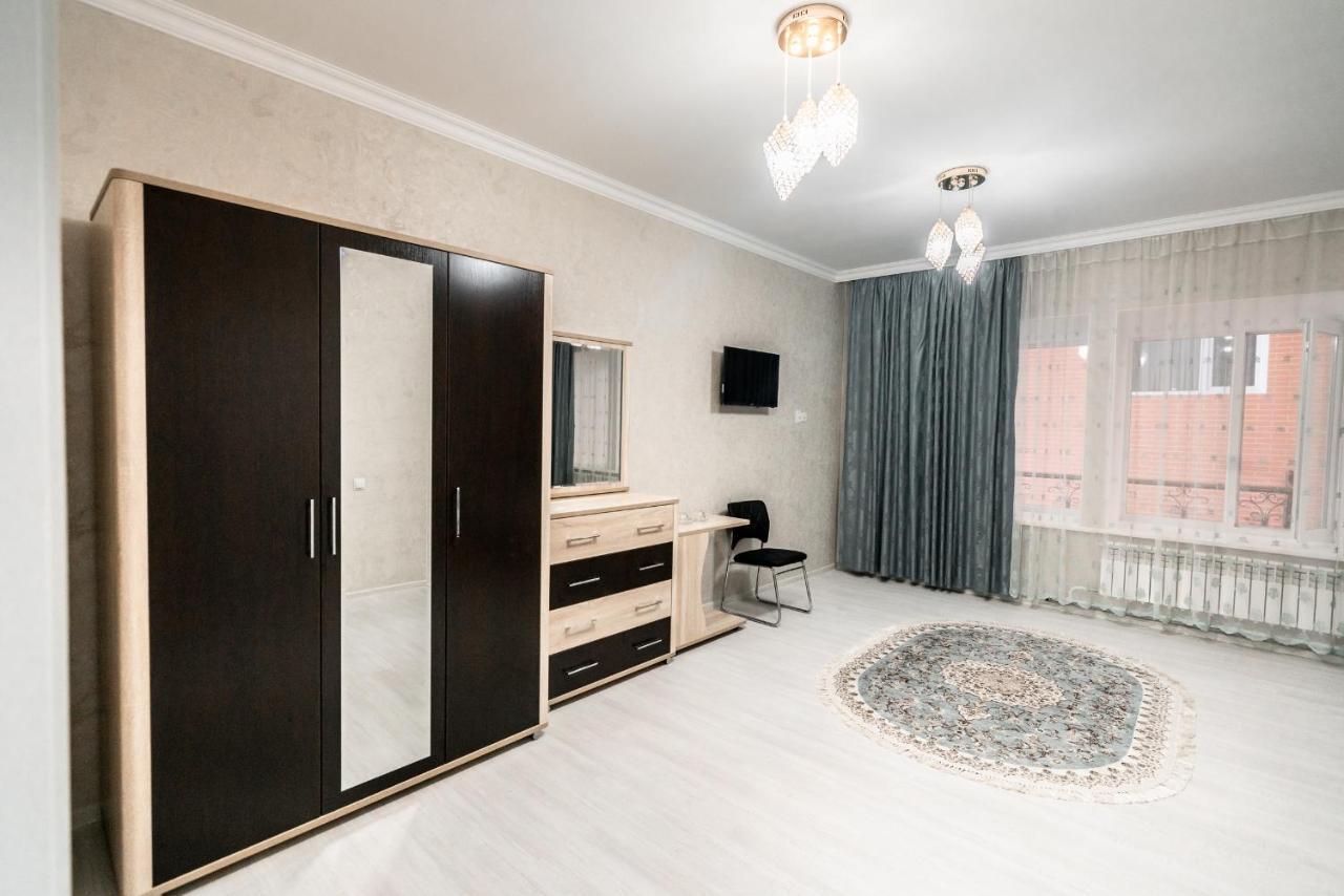 Mixx Hotel Karakol Extérieur photo