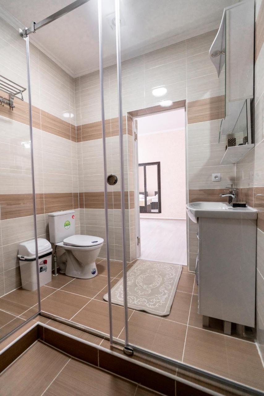 Mixx Hotel Karakol Extérieur photo