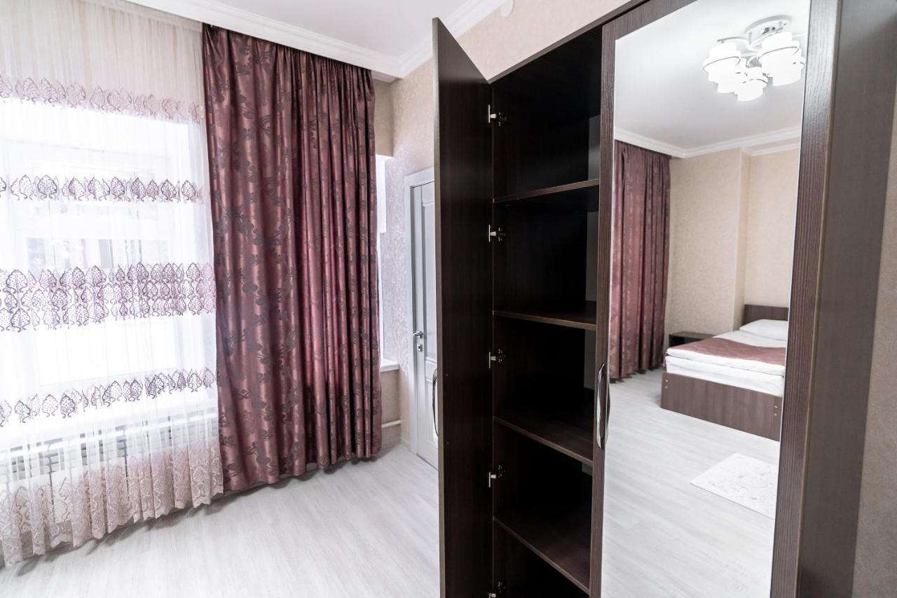 Mixx Hotel Karakol Extérieur photo
