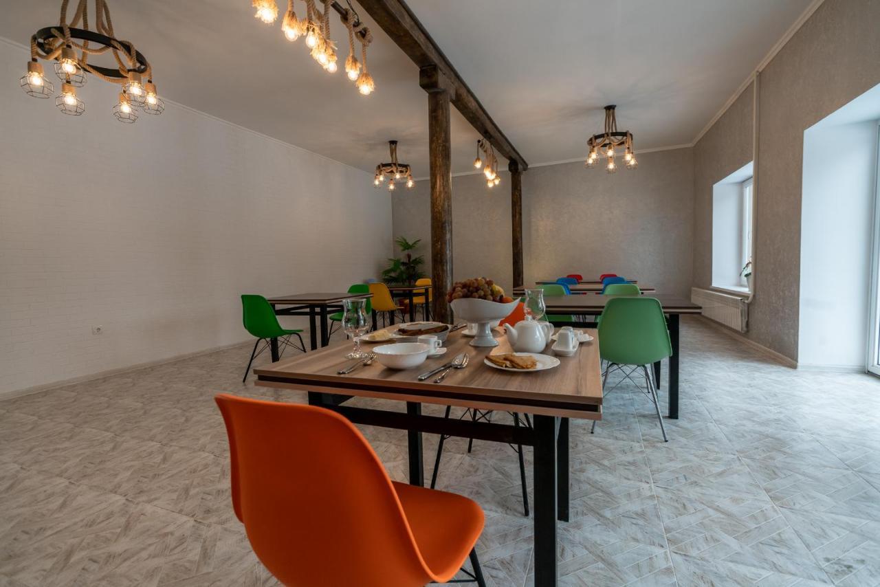 Mixx Hotel Karakol Extérieur photo