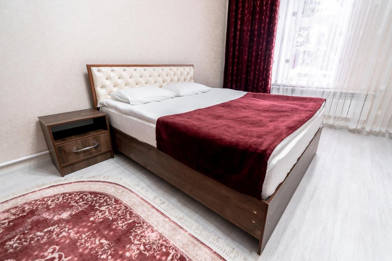 Mixx Hotel Karakol Extérieur photo
